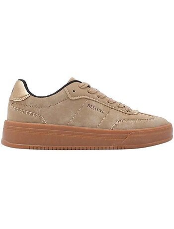 Baskets à semelle contrastante, style sportwear tendance
'Deeluxe'