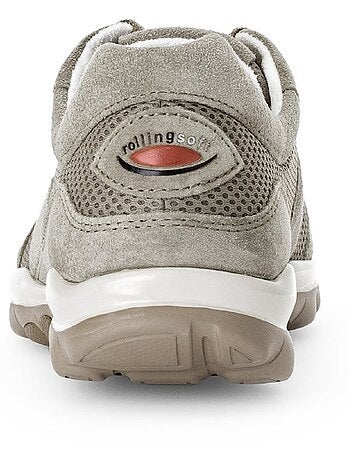 Baskets ajourées en nubuck