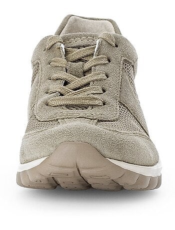 Baskets ajourées en nubuck