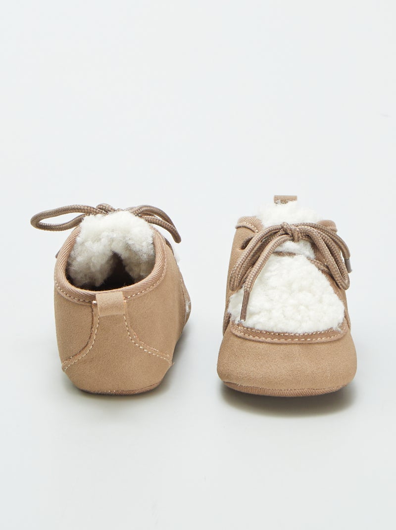 Baskets avec languette effet moutonnée Marron - Kiabi