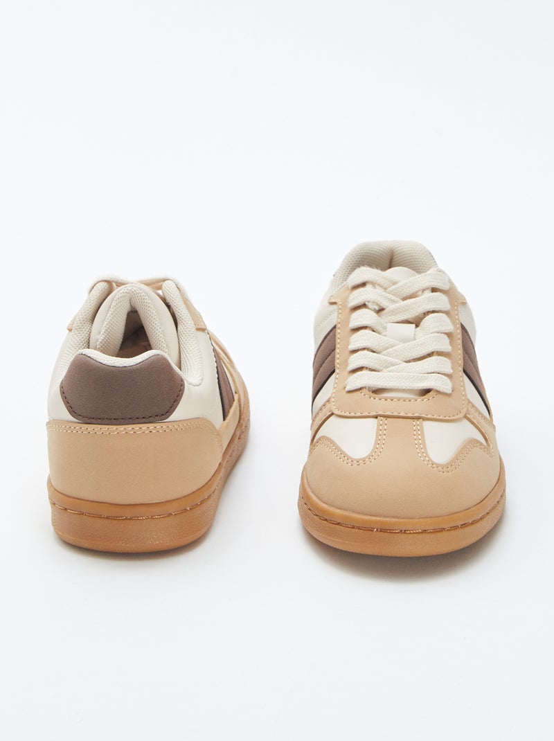 Baskets basses à lacets beige - Kiabi