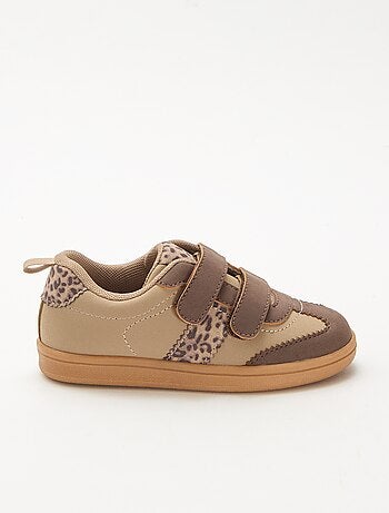 Baskets basses à scratchs