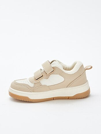 Baskets basses à scratchs type skate