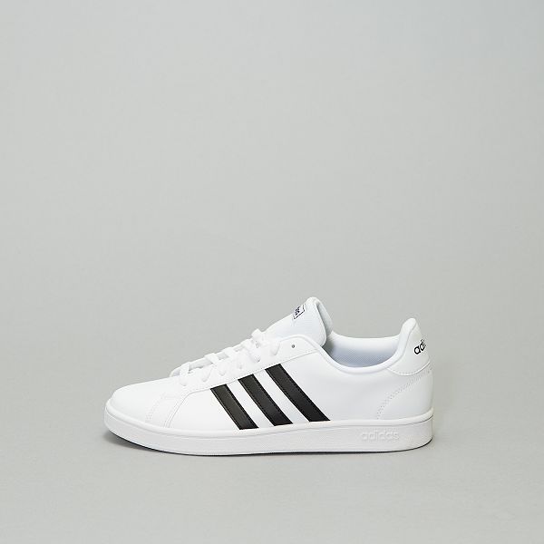 chaussures adidas hommes blanche
