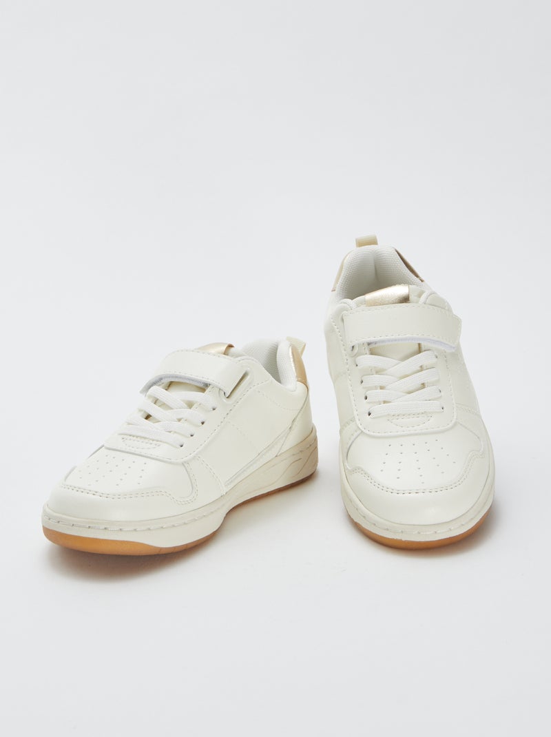 Baskets basses avec ouverture par scratchs et lacets Beige - Kiabi