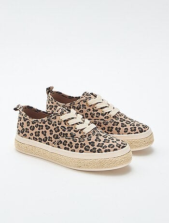 Baskets basses avec semelle en corde