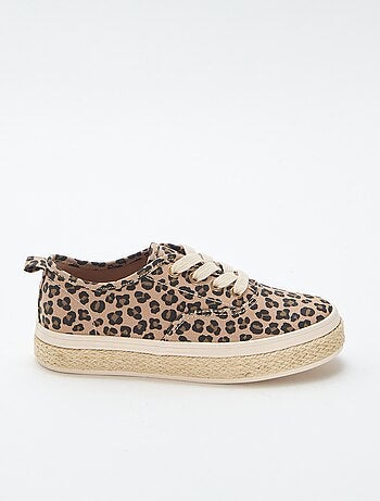 Baskets basses avec semelle en corde