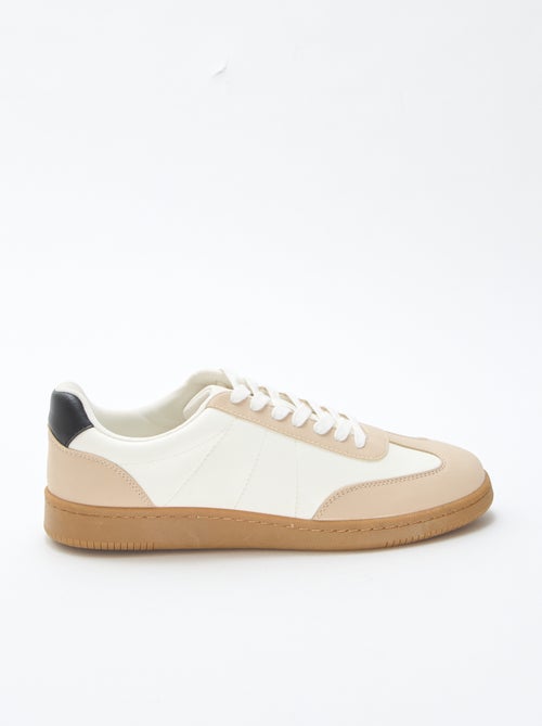 Baskets basses bicolore à lacets - Kiabi