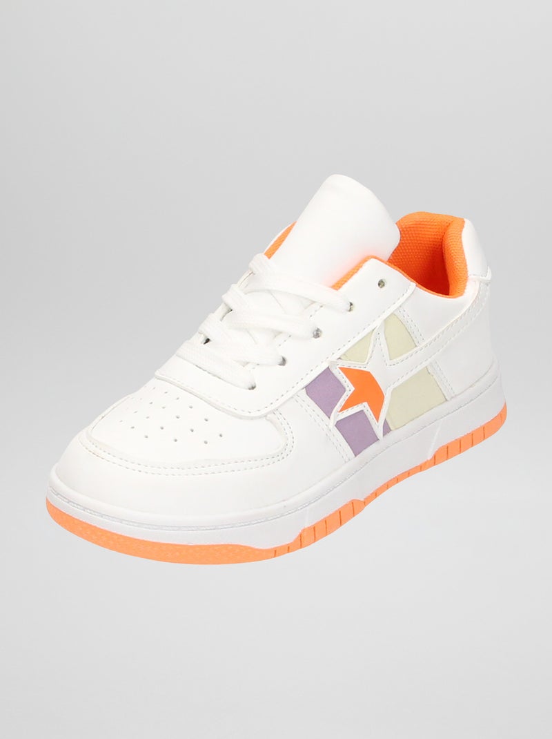 Baskets basses bicolore Blanc/orange - Kiabi