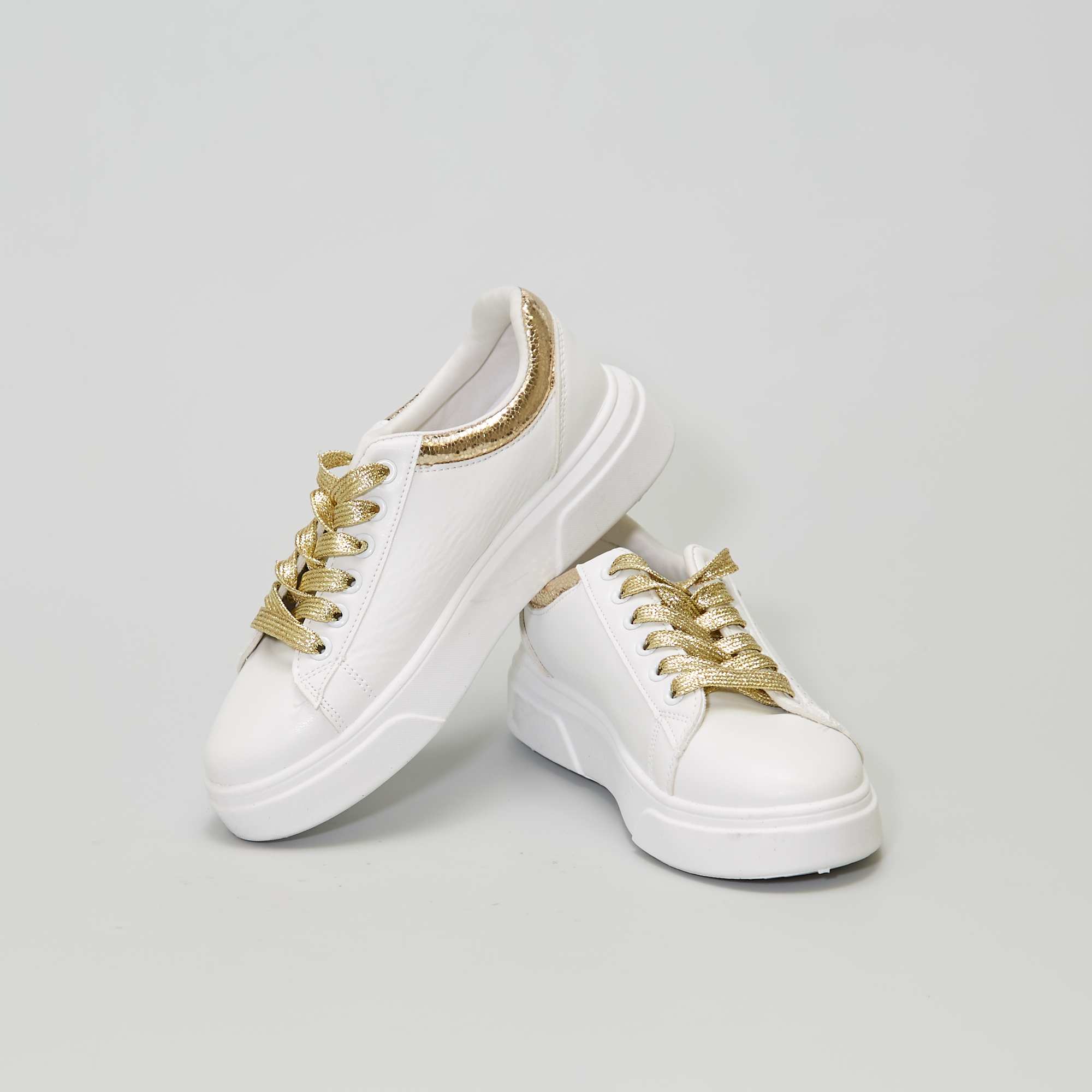 basket couleur argent