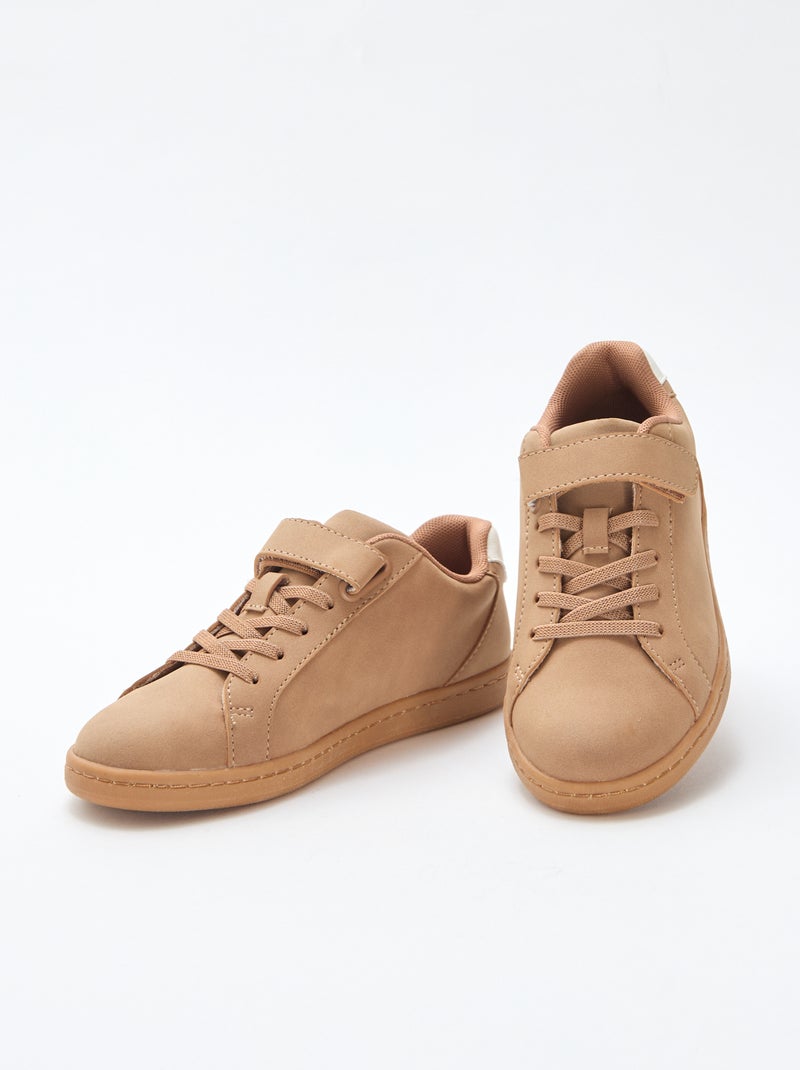 Baskets basses en suédine à scratch Marron - Kiabi