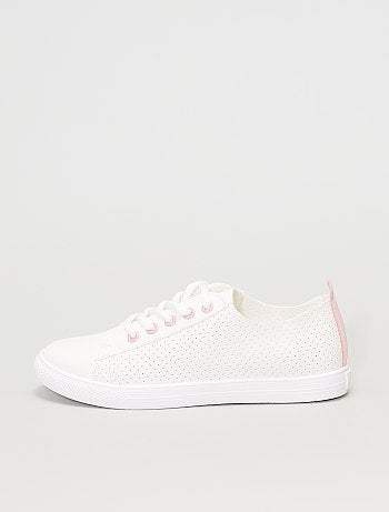 Baskets basses légères perforées