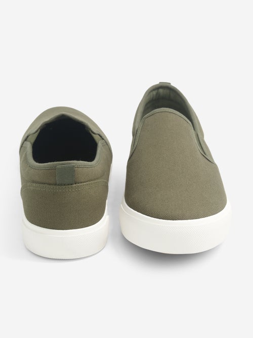 Baskets basses slip-on - Kiabi Baskets basses slip-on - Kiabi