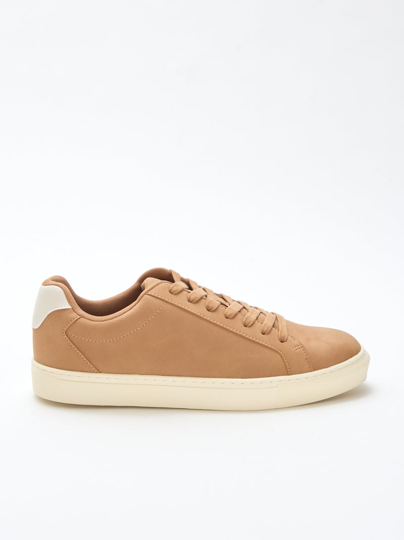 Baskets basses texturées Camel - Kiabi