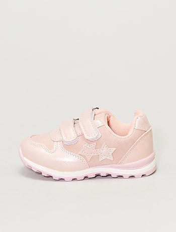 Baskets basses type running à scratchs