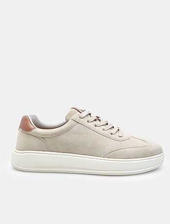 Baskets bata