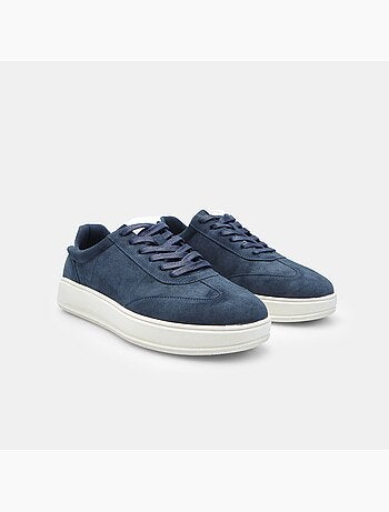 Baskets bata