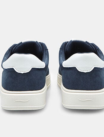 Baskets bata
