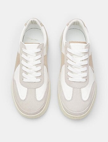 Baskets Bata en daim