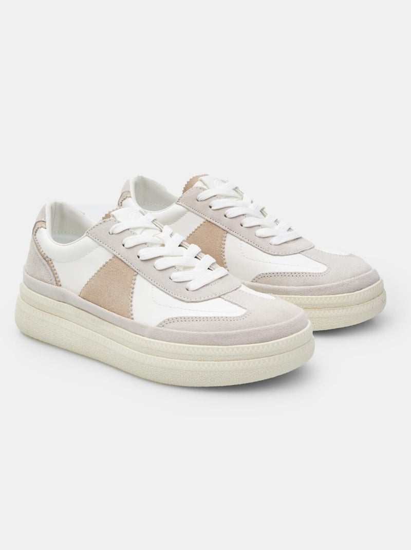 Baskets Bata en daim Gris - Kiabi