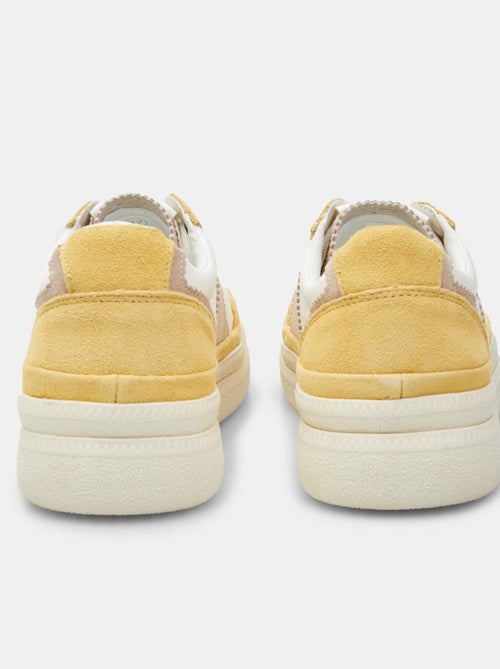 Baskets Bata en daim - Kiabi