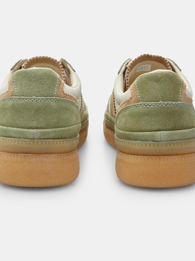 Baskets Bata en daim Vert - Kiabi