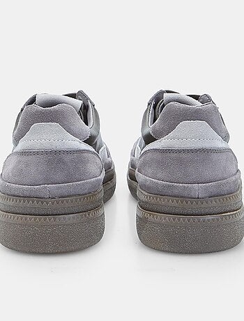 Baskets BATA