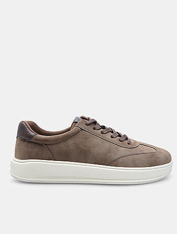 Baskets BATA