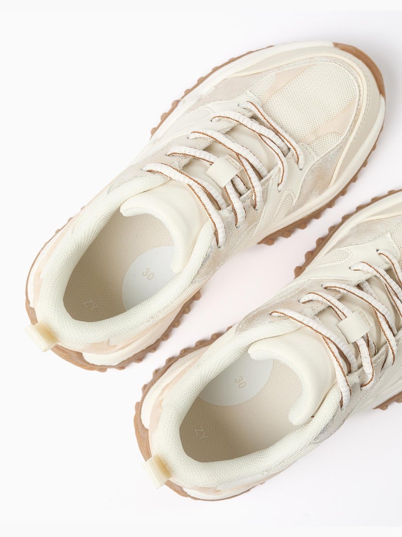 Baskets bi-matière à lacets et semelle épaisse Blanc - Kiabi