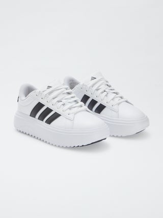 Baskets bicolores à plateforme 'Grand Court' 'Adidas'