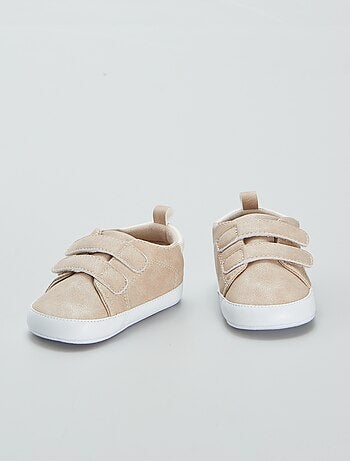 Baskets bicolores à scratchs