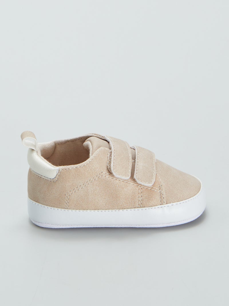 Baskets bicolores à scratchs Beige - Kiabi