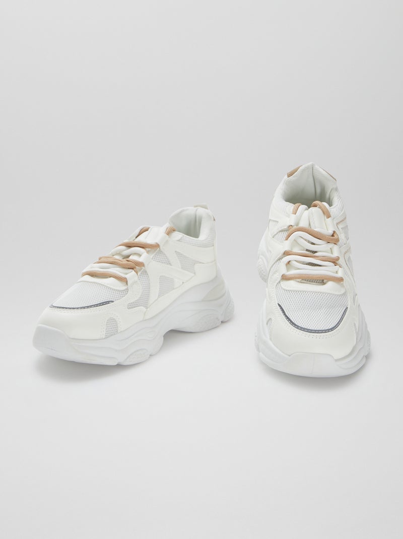 Baskets bicolores à semelle épaisse BLANC - Kiabi