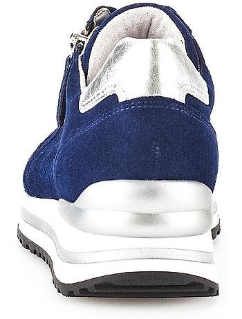 Baskets bleu en daim