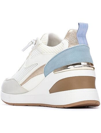 Baskets compensées femme à lacets