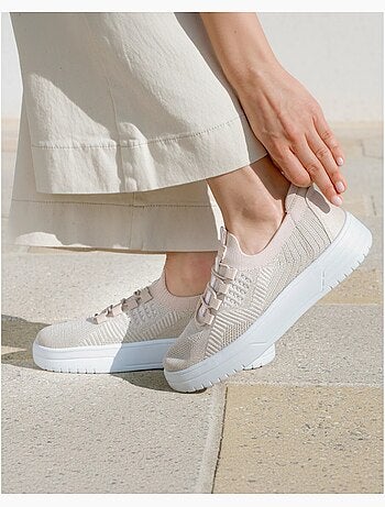 Baskets confortable, résistante, semelle à mémoire forme et facile à enfiler