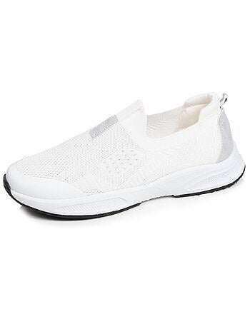 Baskets confortable, résistante, semelle à mémoire forme et facile à enfiler Isotoner