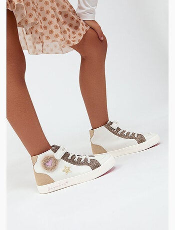 Baskets conguitos corazones pelo