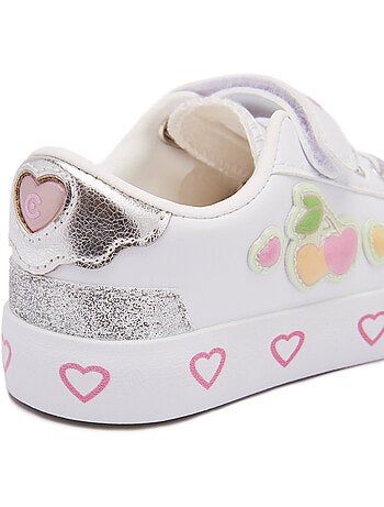 Baskets conguitos detalles corazón