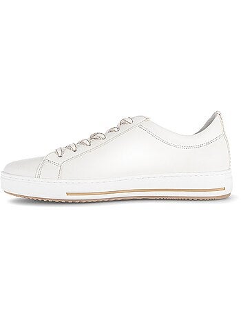 Baskets crème en cuir