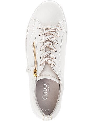 Baskets crème en cuir