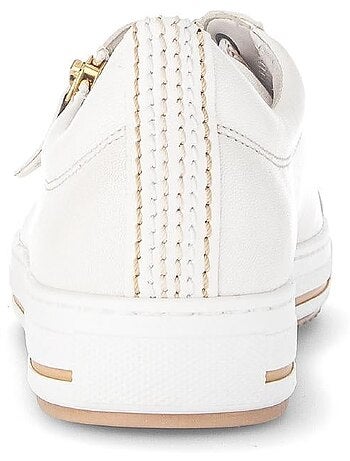 Baskets crème en cuir