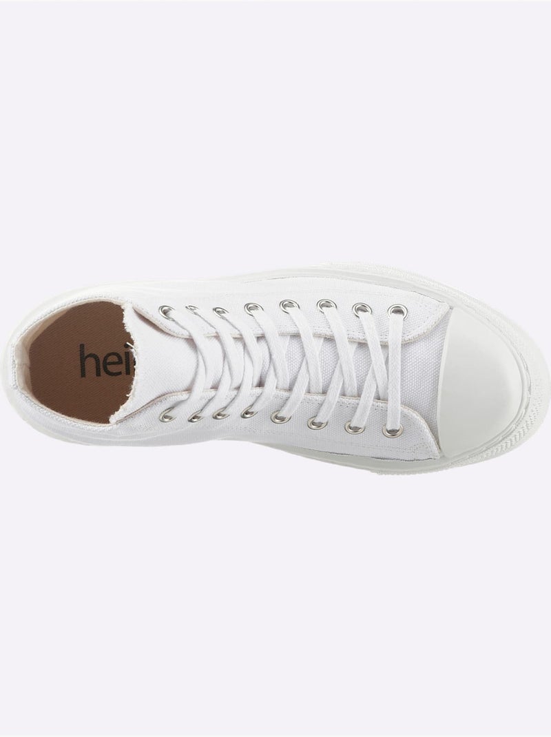 Baskets De Fabrication Espagnole - Taille Standard - Helline Blanc - Kiabi