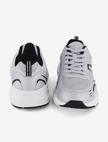 Baskets de sport en mesh