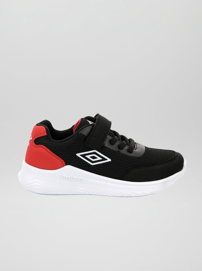 Baskets de sport 'Umbro' noir/rouge - Kiabi
