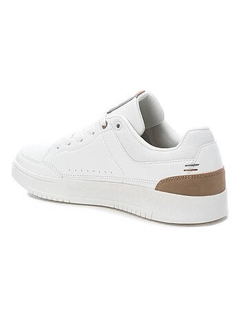 Baskets décontractée lacets