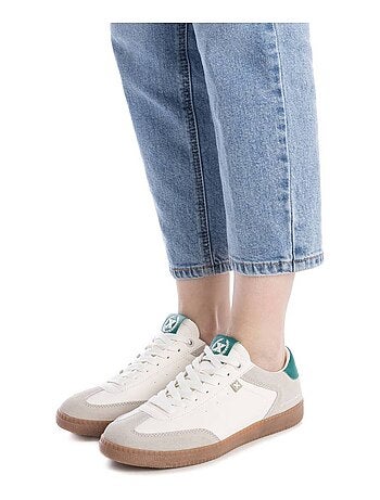 Baskets décontractée lacets