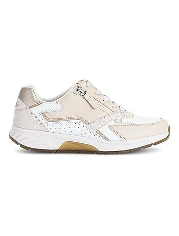 Baskets écru en cuir lisse
