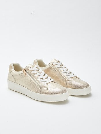 Baskets effet brillant