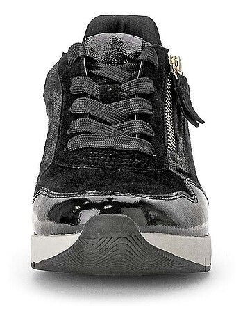 Baskets en combinaison cuirs